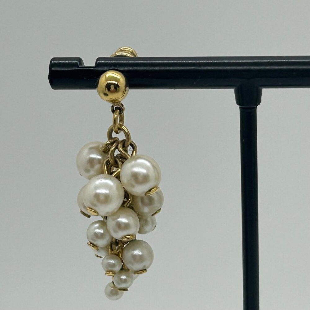 Vintage Faux Pearl Cluster Earrings Gold-Tone Dangle Wedding Prom Elegant - Picture 9 of 14